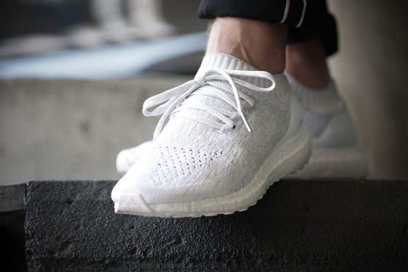 Adidas ultra boost uncaged triple white on discount feet